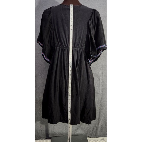 Flying Tomato Tunic Womens M Anthropologie Embroidered Black Peasant Tassel‎ Top - Picture 5 of 9